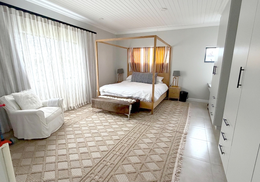 To Let 4 Bedroom Property for Rent in St Francis Links Eastern Cape